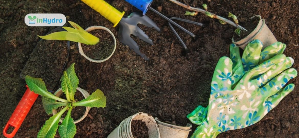 Best Tools for Easy Home Gardening in Small Spaces