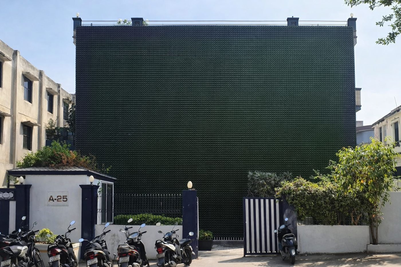 Building facade covered in INHYDRO hydroponics panels in Noida